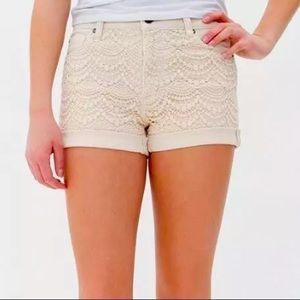 🔴Lace Buckle Pale yellow colored jean shorts